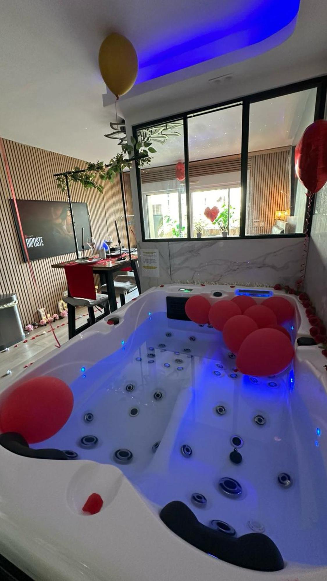 Love Room Nantais Ναντ Εξωτερικό φωτογραφία