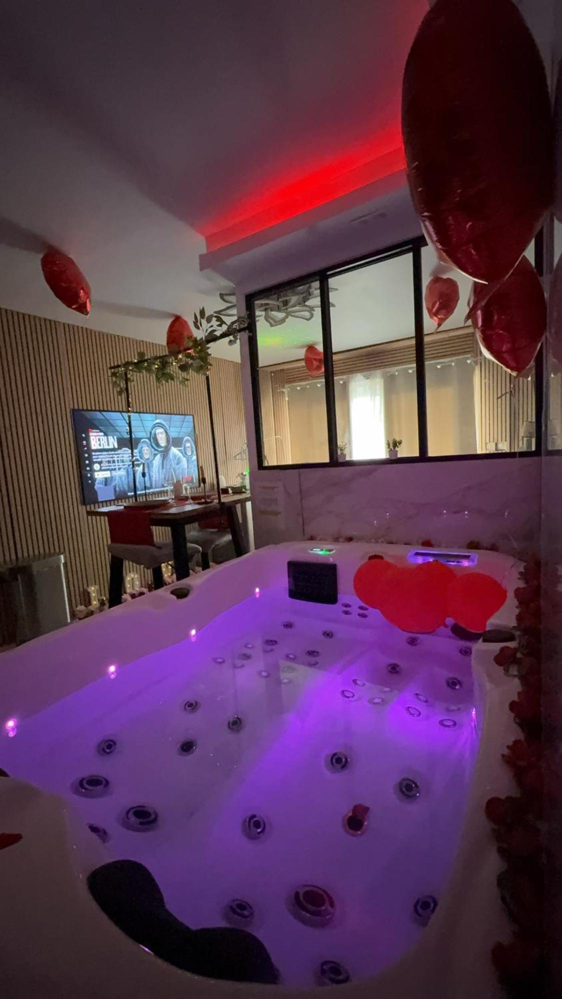 Love Room Nantais Ναντ Εξωτερικό φωτογραφία
