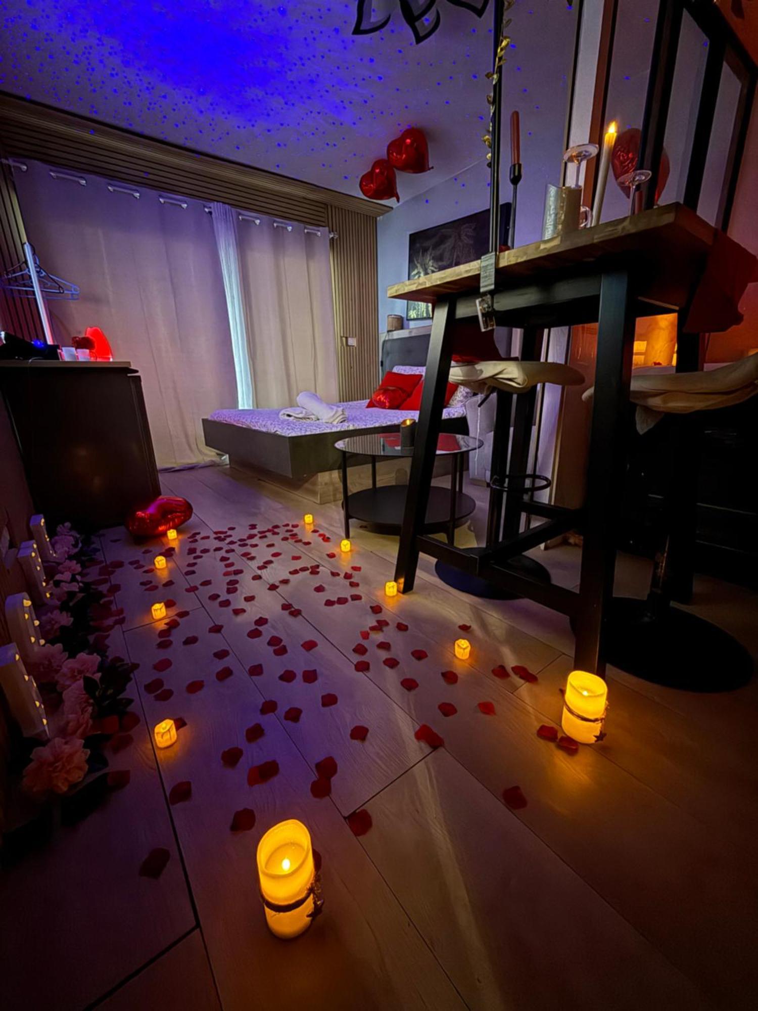 Love Room Nantais Ναντ Εξωτερικό φωτογραφία
